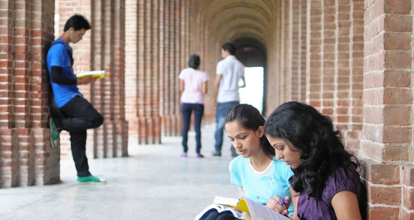 introvert first-days at school