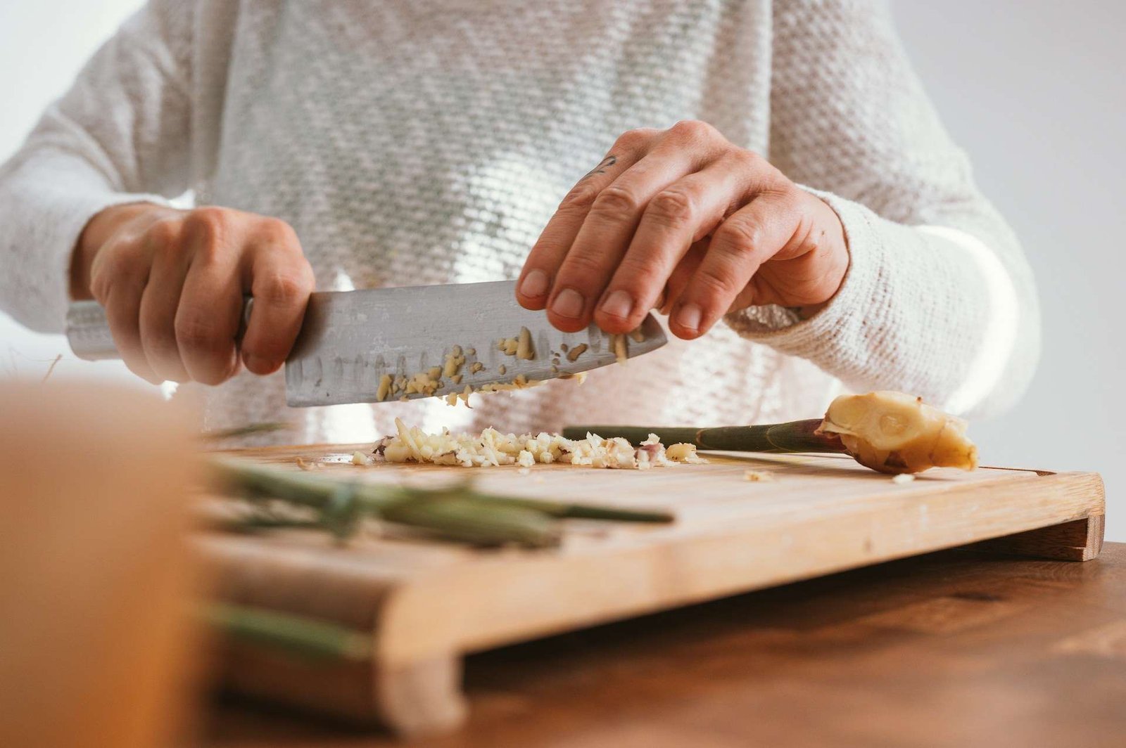 Preparing simple, budget and nutritious meals: A comprehensive guide for students